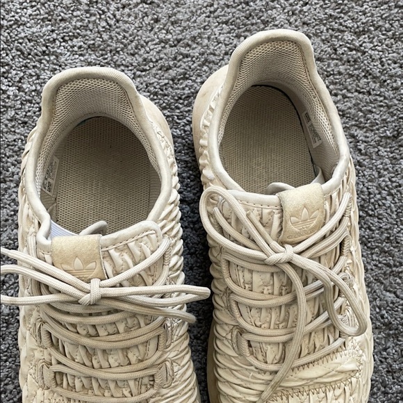 Nude adidas sneakers !!🤎 - Picture 3 of 4